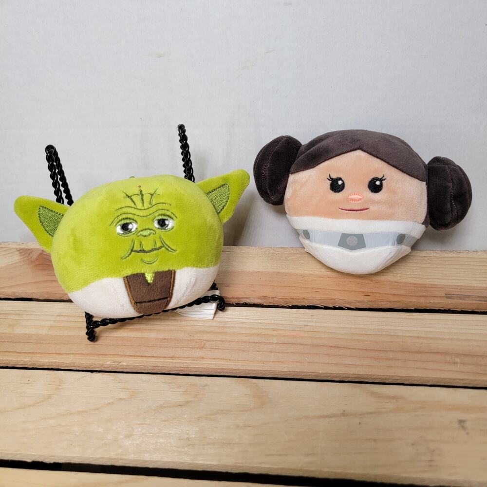 Set of 2 Hallmark Star Wars Fluffball Plush Balls: Yoda & Princess Leia